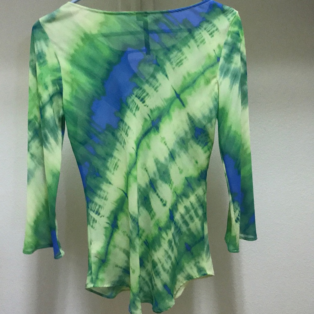 Top - Picture 3 of 3